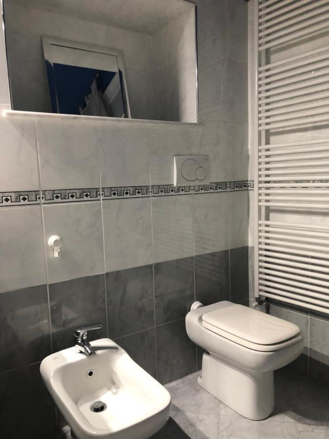 Camera Matrimoniale Privata Con Bagno Interno 베르첼리 외부 사진